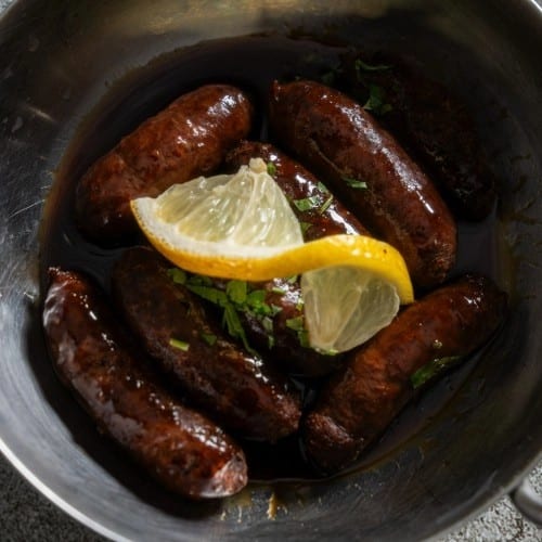 Makanek.