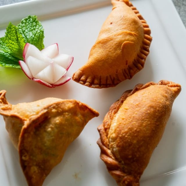 Pies.