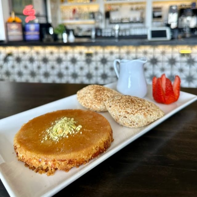 Knafeh.